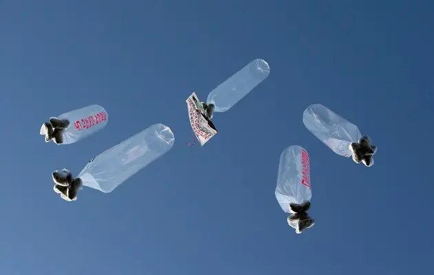 Зуб за зуб: КНДР запустила в направлении Южной Кореи воздушные шары с мусором