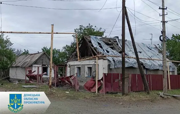 Авіаудар по Донецькій області: з-під завалів дістали тіло 13-річного підлітка