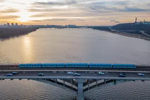 Мост Метро в Киеве скоро начнут ремонтировать: Киевавтодор объявил тендер