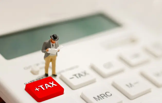 В Україні уряд вчергове вирішив збільшити податки. Суспільство вчергове проти