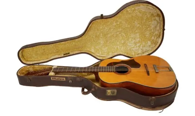 «Втрачену» гітару Джона Леннона продали за рекордну суму