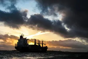 Резкое сокращение выбросов от судоходства неожиданно усилило климатический кризис – исследование