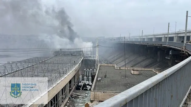 Движение плотиной ДнепроГЭС временно заблокировано