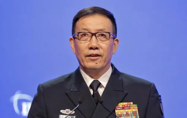 Глава Міноборони Китаю заявив, що перспективи мирного “возз'єднання” з Тайванем “підриваються”