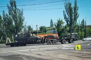 Армия РФ перемещает военную технику в направлении Запорожской области — Андрющенко