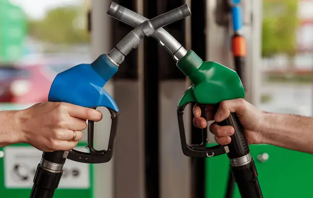 Новая цена на бензин: эксперты дали прогнозы роста стоимости горючего