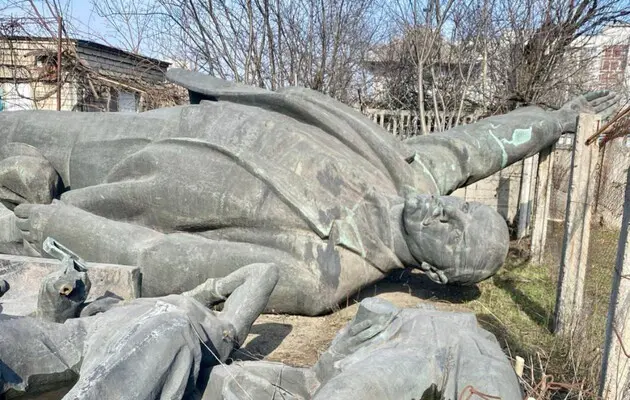 Пам'ятник Лєніну у Запоріжжі хочуть продати за мінімум 10 млн гривень