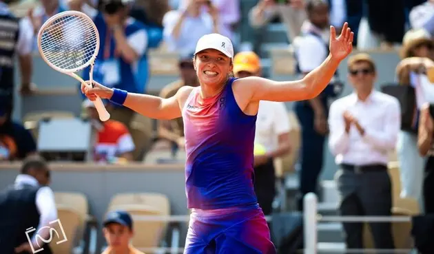 Польская теннисистка в третий раз подряд стала чемпионкой Ролан Гаррос