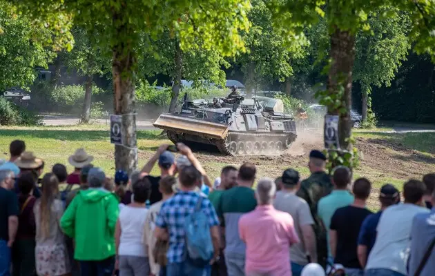 60% громадян Німеччини вважають необхідним відновити обов'язкову службу в армії