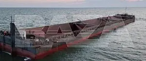 В Азовском море дроны атаковали российские буксир и баржу, есть раненые – росСМИ