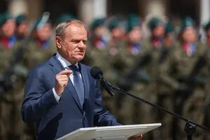 Туск: Польша вводит буферную зону на границе с Беларусью