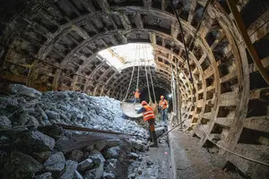 Возобновить привычное курсирование метро на Теремки обещают в начале осени