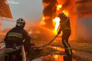 Ночной обстрел РФ: в Киевской области в результате падения обломков пострадал человек, произошли пожары