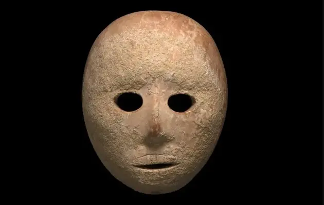 В Израиле нашли каменную маску возрастом 9000 лет