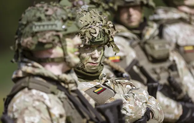 В Литве возобновили обязательную военную службу для юношей
