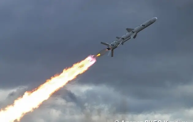 Крилаті ракети атакували захід України, у Старокостянтинові пролунали вибухи