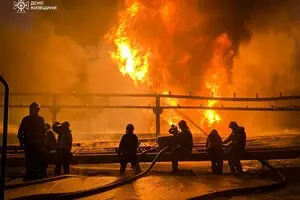 Обстріл Київщини 12 червня: ДСНС досі не може загасити одну з пожеж