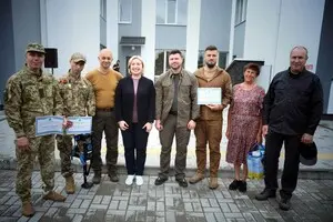 В Черкасской области семьи военных получили жилье – кто им помог