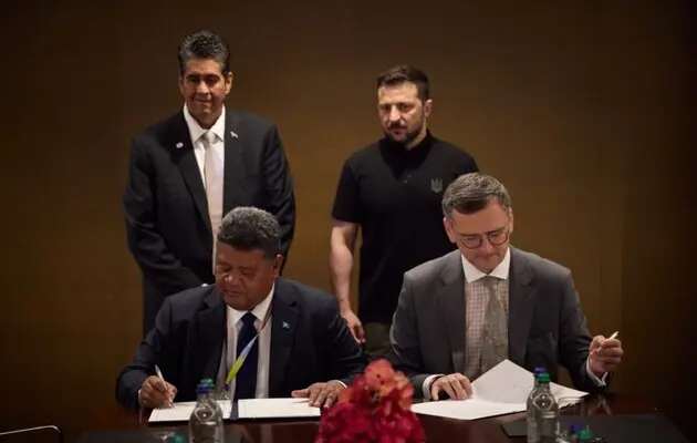 Украина установила дипломатические отношения с Палау
