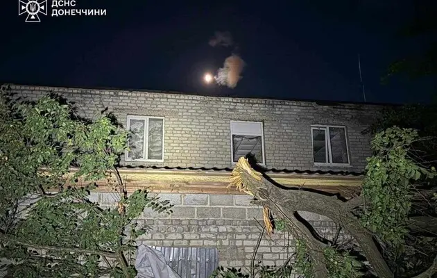 РФ нанесла удар по пожарной части в Донецкой области: ранен спасатель