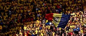 Румунські фанати на матчі Євро-2024 проти України вивісили прапор 