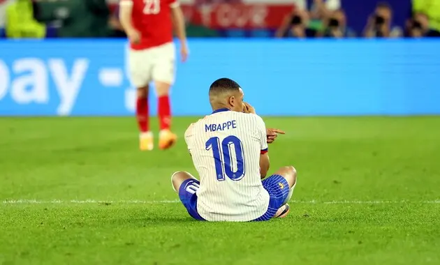 Лідер збірної Франції Мбаппе не зіграє до плей-оф Євро-2024 через перелом носа