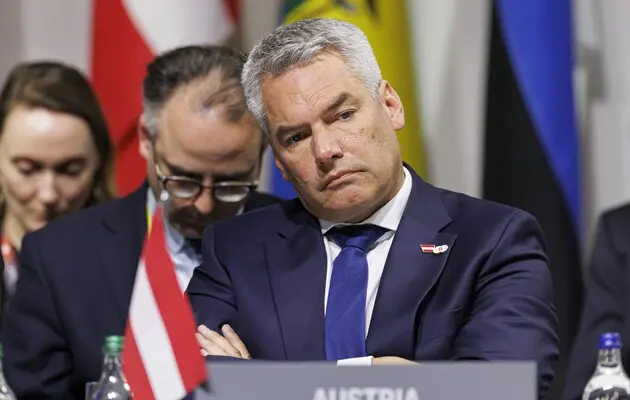 Канцлер Австрии допускает украинские удары по территории РФ
