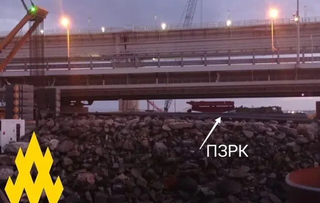 Росія зводить у підніжжя Керченського мосту пірси – ЦЖР