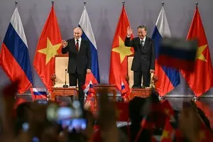 В СНБО рассказали, почему Путин ездил во Вьетнам