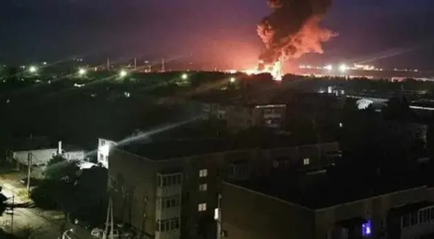 Атака нафтобази в Ростовській області: з'явилися супутникові знімки після ліквідації пожежі