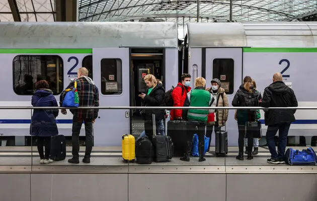 У німецькій опозиції закликали повернути додому українських біженців, які не хочуть влаштовуватися на роботу 