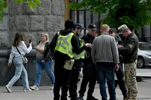 В Черновицкой области работника ТЦК пытались задушить ремнем безопасности