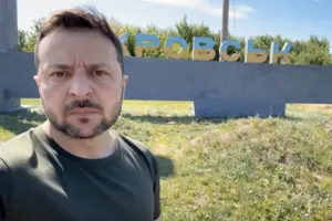 Зеленський з Донбасу пригрозив чиновникам у Києві можливими звільненнями