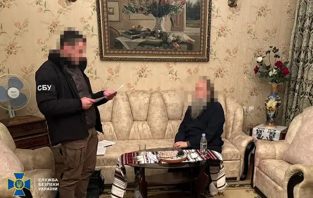 Осужденного в Украине митрополита УПЦ МП отдали россиянам в обмен на нескольких украинских военнопленных - СМИ