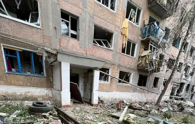 Войска РФ нанесли удар по Нью-Йорку в Донецкой области: разрушен подъезд, четверо погибших