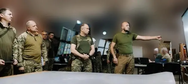 Сирський після тижня на фронті оголосив про впровадження змін до такмеду