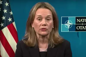 Китай позиціонує себе як «нейтрального гравця», хоча постачає РФ широкий спектр товарів для ведення агресії — посол США при НАТО