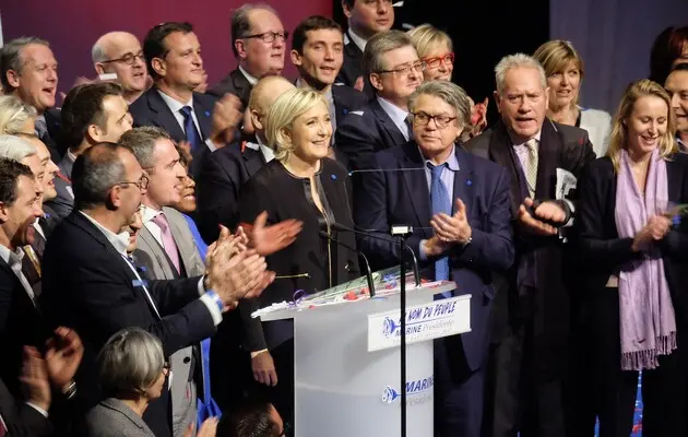 Россияне официально поддержали партию Ле Пен на выборах во Франции