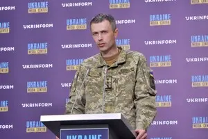 Стоимость незаконной перевозки через границу военнообязанных украинцев достигает уже 20 тысяч долларов — Демченко