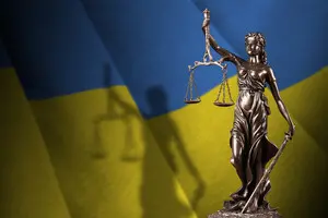 Командир однієї з частин на Донеччині та кілька його підлеглих привласнювали «бойові» виплати. ДБР передало справу в суд