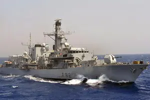Греческий фрегат отразил атаку хуситов на торговое судно в Аденском заливе