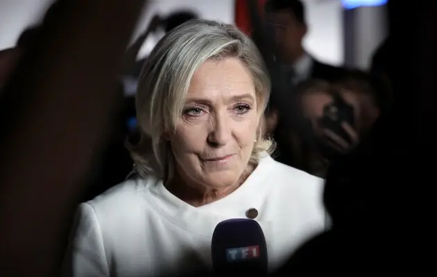 Во Франции начали расследование против Ле Пен из-за финансирования ее президентской кампании 2022 года — СМИ