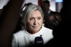 Во Франции начали расследование против Ле Пен из-за финансирования ее президентской кампании 2022 года — СМИ