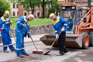 Польські працедавці переймаються через можливий відтік українських чоловіків, проте знайшли вихід