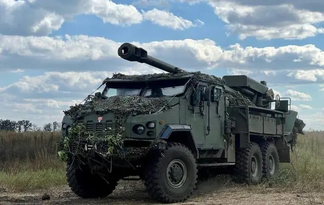 Данія першою у світі закупила для ЗСУ озброєння українського виробництва. Йдеться про дивізіон САУ 