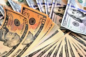 Национальная валюта подешевела к доллару и евро: достигнут предел 41 грн за доллар