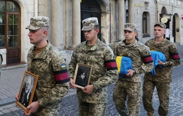 Во Львове похоронили прах одного из последних командиров УПА Евгения Штендеры