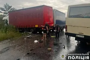 Масштабное ДТП во Львовской области: четыре человека погибли, семеро - пострадали