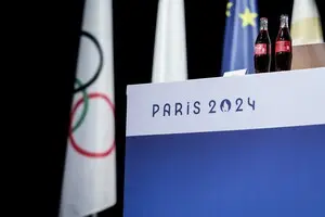 Влада Франції заборонила деяким журналістам з Росії висвітлювати Олімпіаду через можливе шпигунство