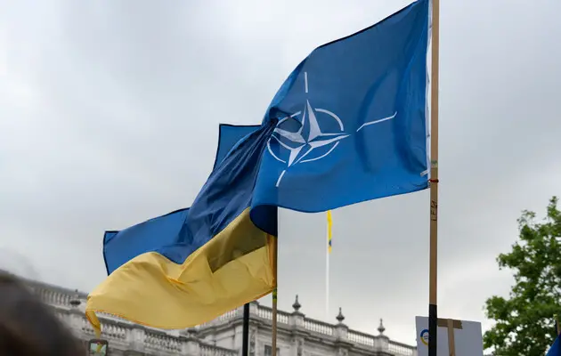 Социологи предложили украинцам три варианта окончания войны: большинство сосредоточилось на членстве в НАТО
